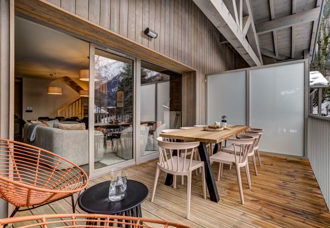 Chaises d'extérieur pour profiter du soleil White Pearl A34 a des chaises d'extérieur pour profiter du soleil