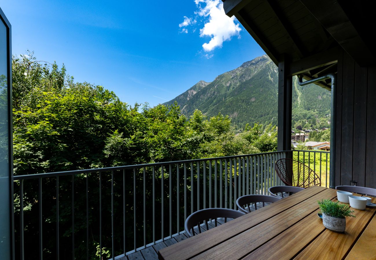 Vue sur les Aiguille Rouges L'appartement offre une vue sur les montagnes depuis le balcon.