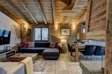 Chalet Capricorne has traditional chalet features 