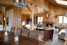 Chalet Amelie has an open plan living area