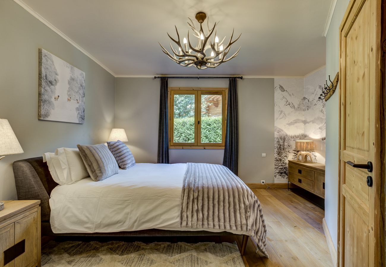 4 bedrooms sleeping up to 8 people (Bedroom 2 shown)  Chalet Sanaz has 4 bedrooms sleeping up to 8 people