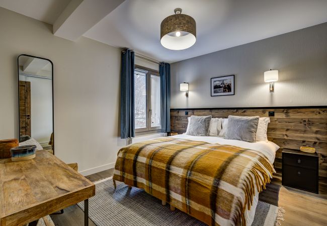 Bedroom 1, flexible double or twin room  Bedroom 1 of White Pearl A32 is a flexible double or twin room