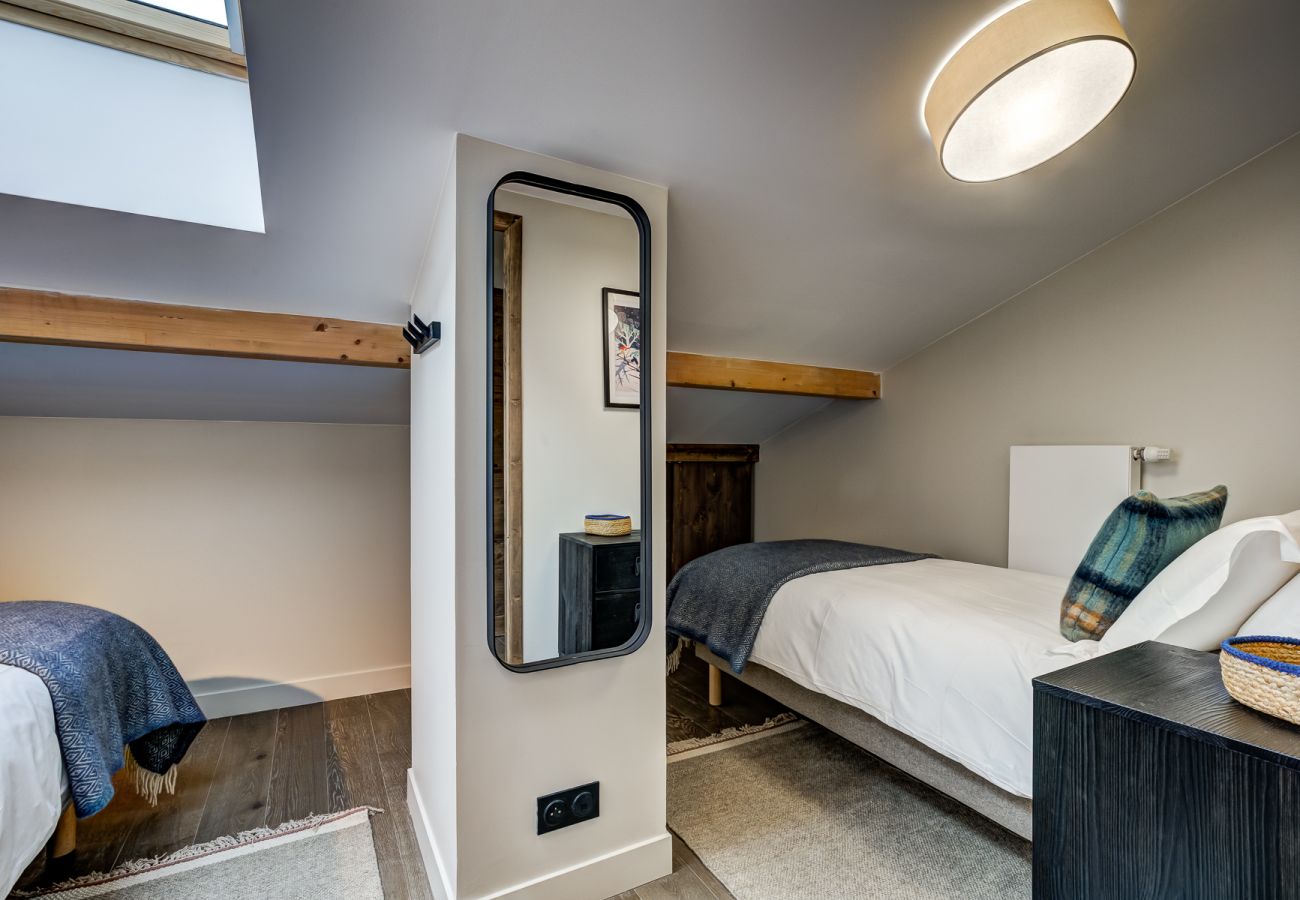 Bedroom 4, two single beds Bedroom 4 of White Pearl A32 has 2 single beds