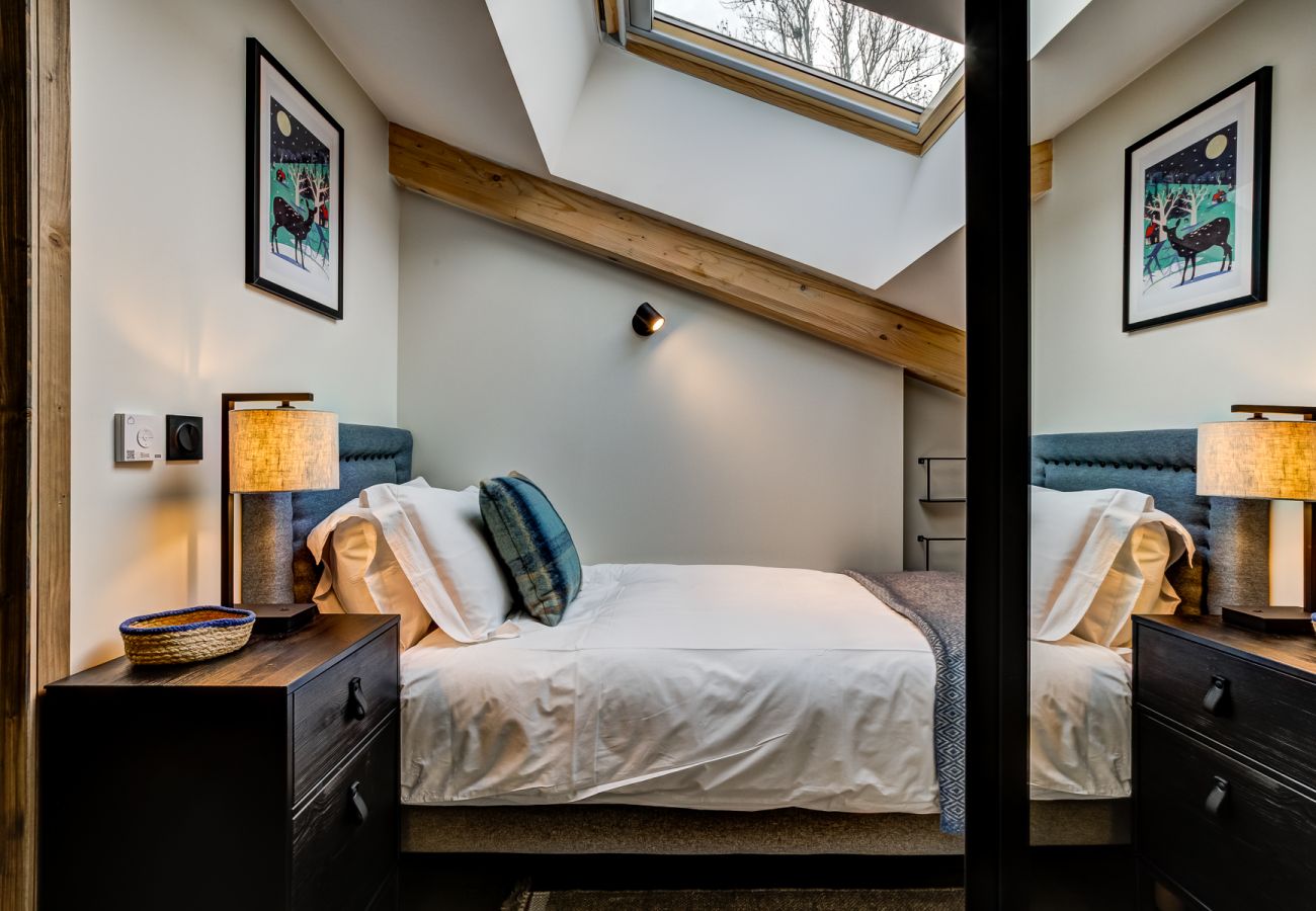 4 bedrooms sleeping up to 8 people   (Bedroom 4 shown)   White Pearl A32 has 4 bedrooms sleeping up to 8 people