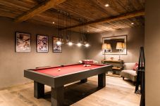 Chalet Seren has a full-size pool table 