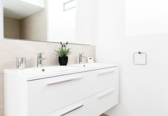 Bathroom with separate WC Chamois 1 has a bathroom with a separate WC