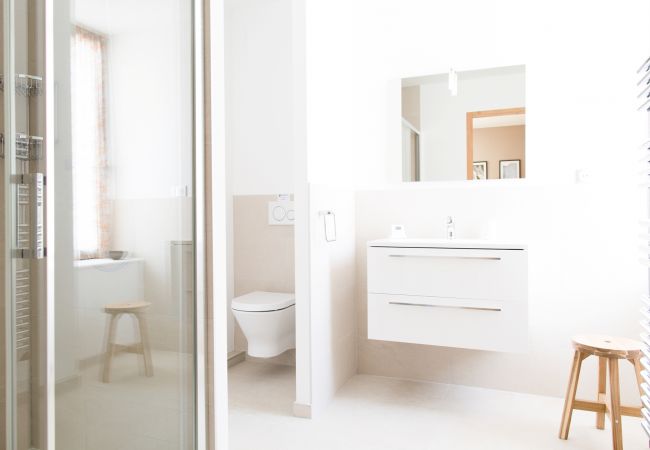 Ensuite shower room to Bedroom 1 There is an ensuite shower room to Bedroom 1 at Chamois 1.