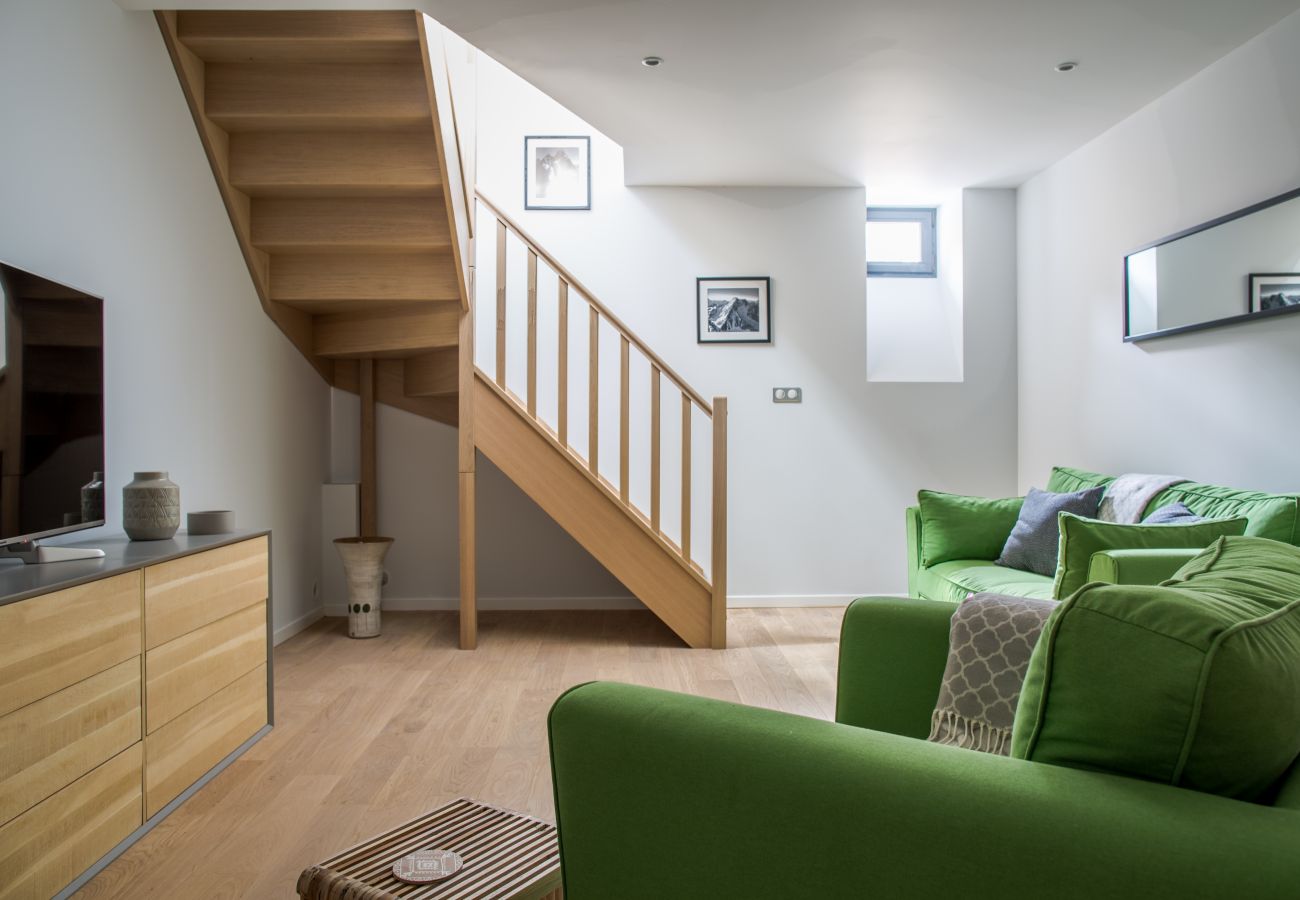 TV room with sofa bed on lower floor  Chamois 1 has a TV room with sofa bed on the lower floor.