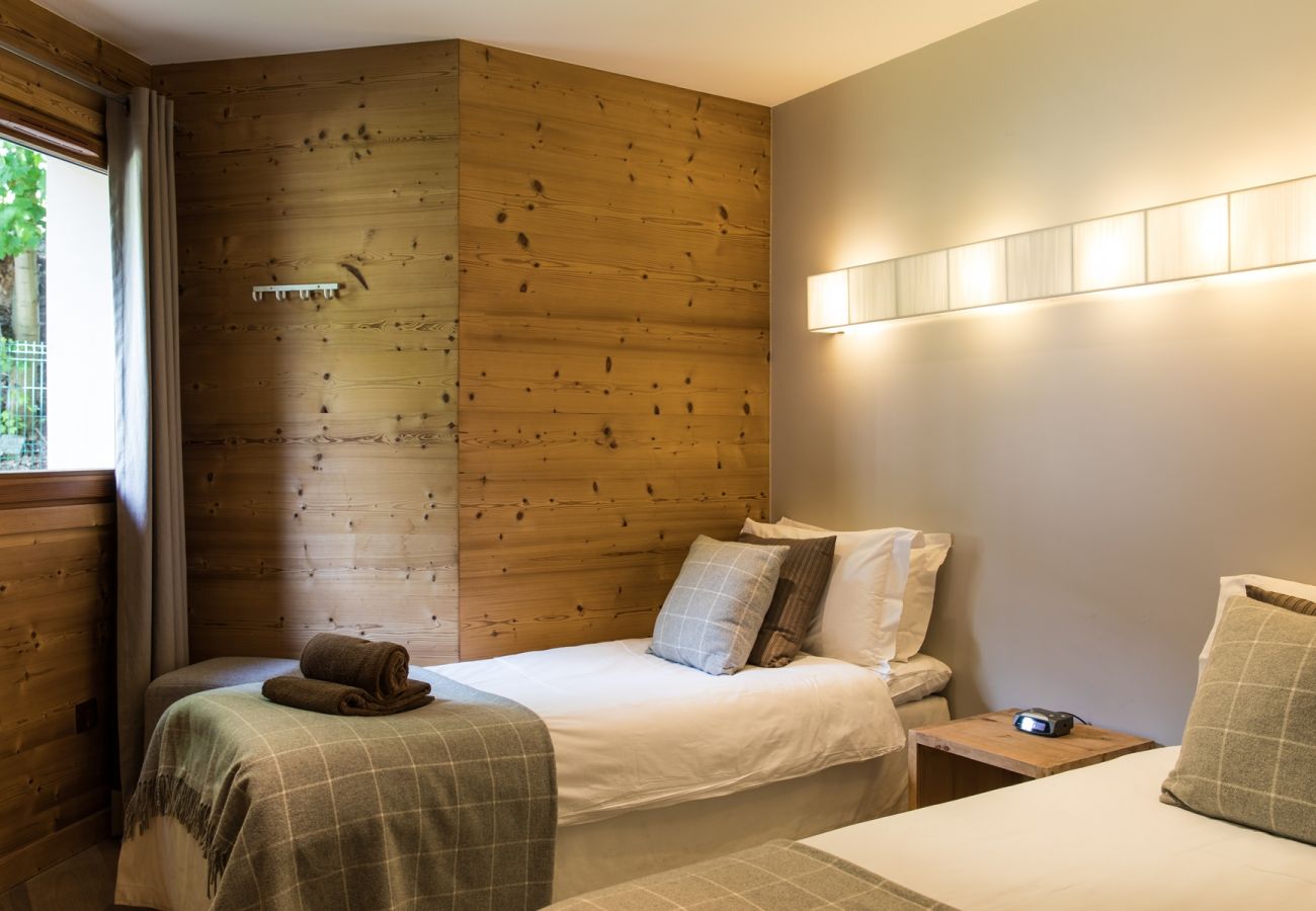 Bedroom 2 of Villa Floria is a twin room with 2 single beds Bedroom 2,  twin room with 2 single beds