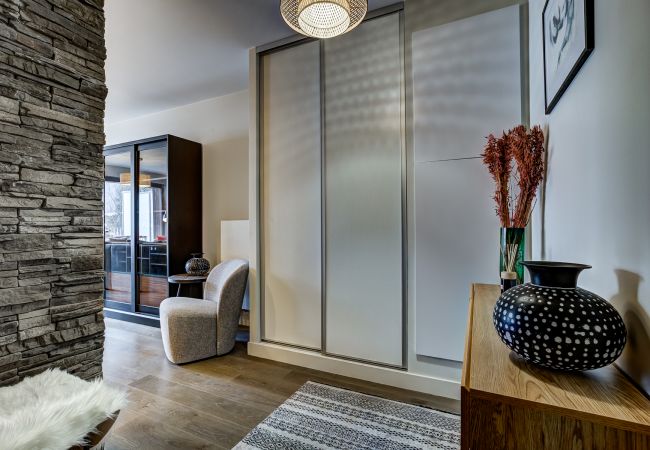 Entrance hall leading into living area White Pearl A34 has an entrance hall leading into the living area