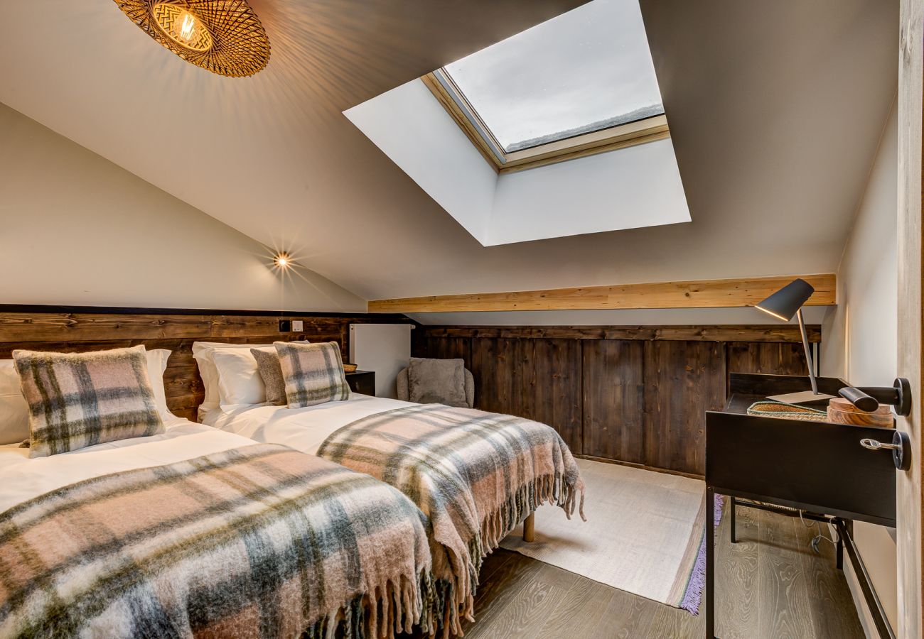 Bedroom 3, flexible double or twin room  Bedroom 3 of White Pearl A34 is a flexible double or twin room