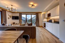 Blanc Mont Blanc 303 has an open-plan living area.